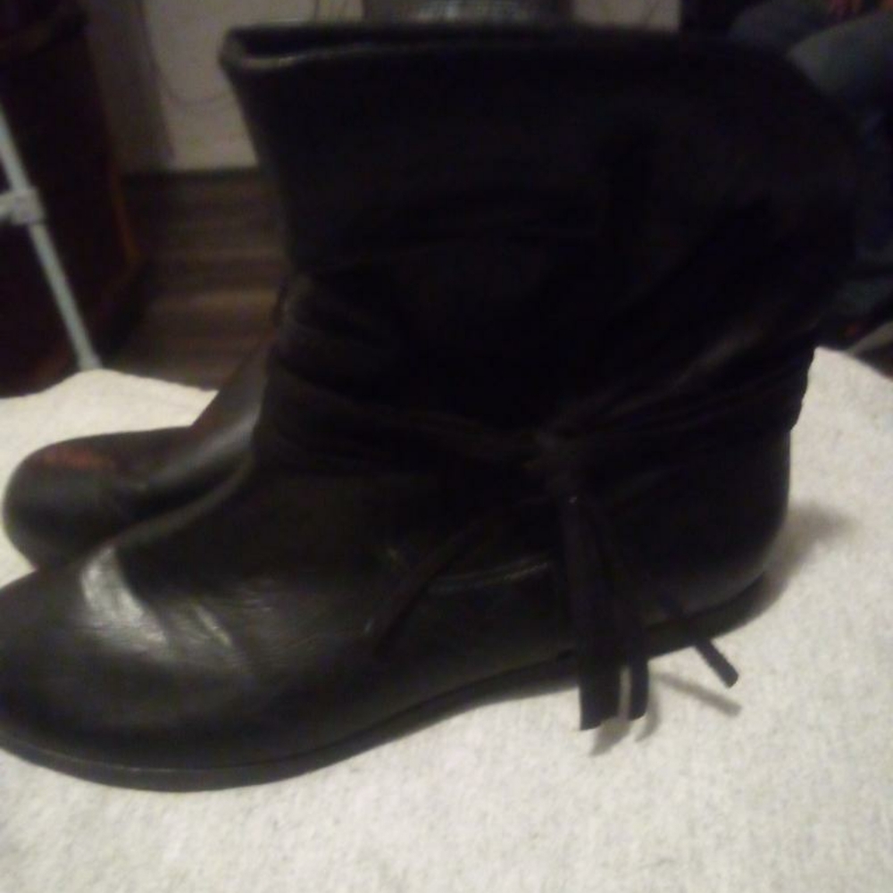 Women's boots